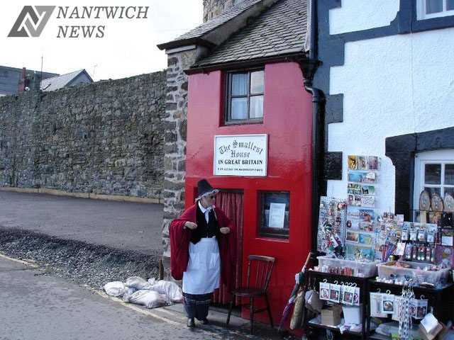 Smallest house in the UK